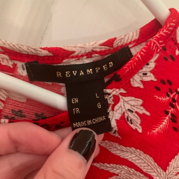 Short top with open back - Picture 3 of 3